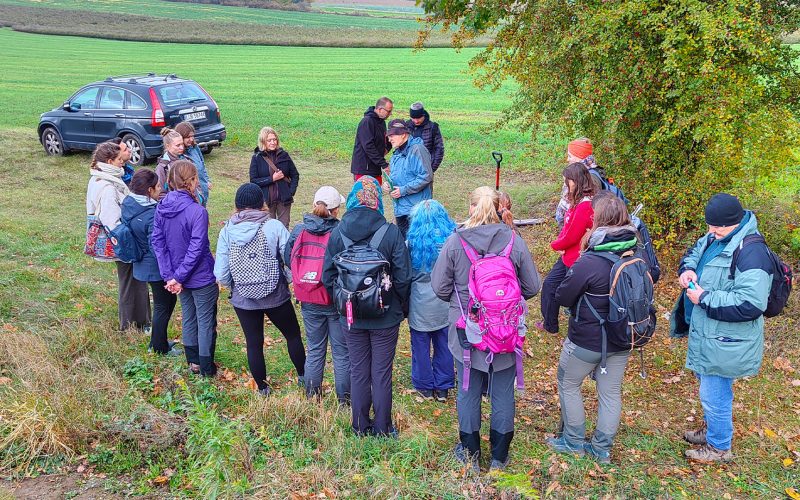 Zdjęcie grupowe uczestników XVII Warsztatów Młodych Geomorfologów